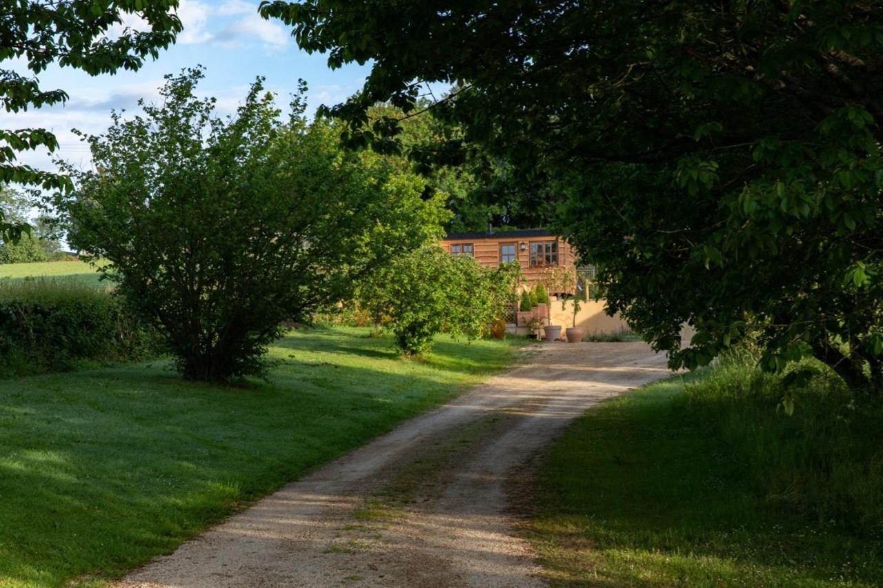 Luxury, Rural Shepherds Hut With Hot Tub Nr Bath Bristol Esterno foto